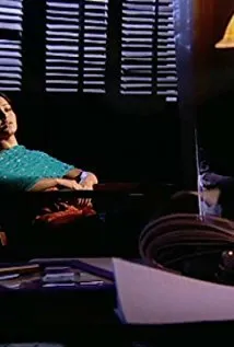 Фотография актёра Шубханги Атре