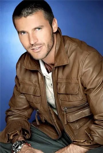 Фотография актёра Леонардо Гарсия Вале