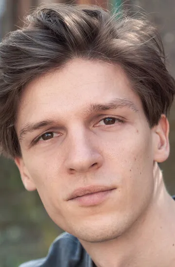 Фотография актёра Янник де Ваал