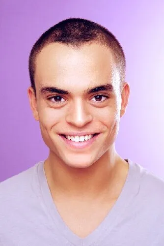 Фотография актёра Джонатан Бурто