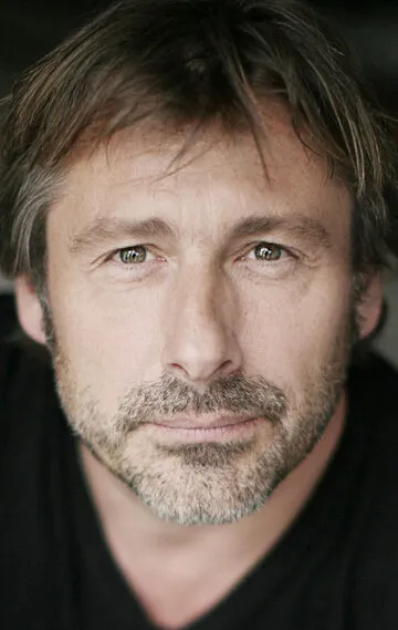 Фотография актёра Бернард Йерле