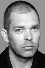 Фотография актёра Кристиан Брэдли