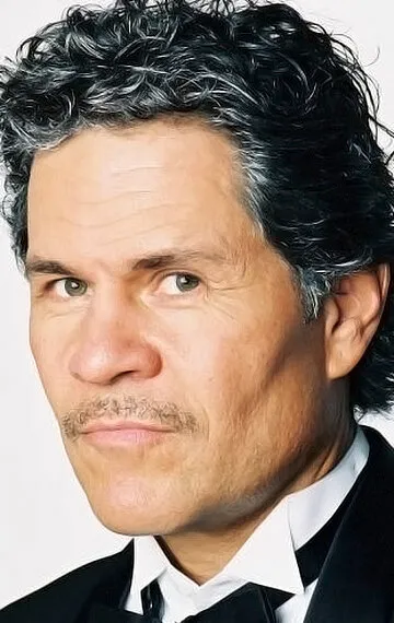 Фотография актёра Эй Мартинез