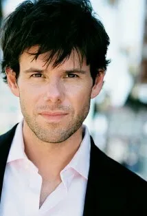 Фотография актёра Джонатан Макклейн