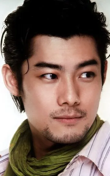 Фотография актёра Эли Ши