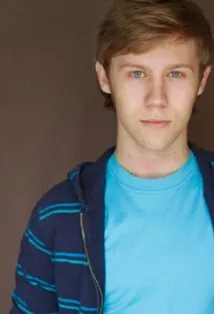 Фотография актёра Аарон Кристиан Хоулс