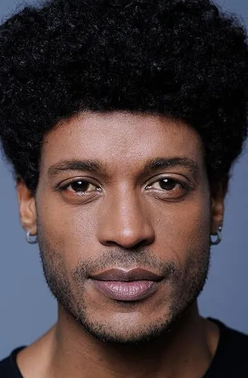 Фотография актёра Паулу Пашкуал