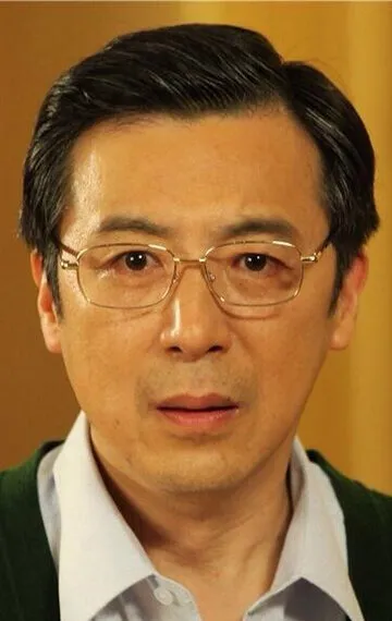 Фотография актёра Цай Ган