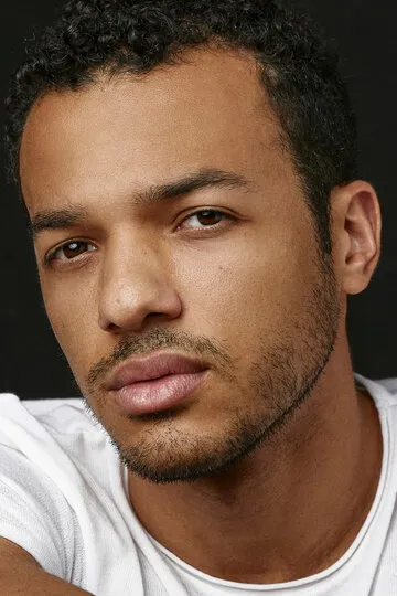 Фотография актёра Серджо Момо