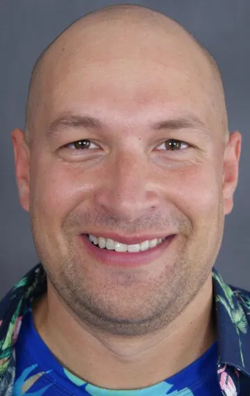 Фотография актёра Давид Карташевич