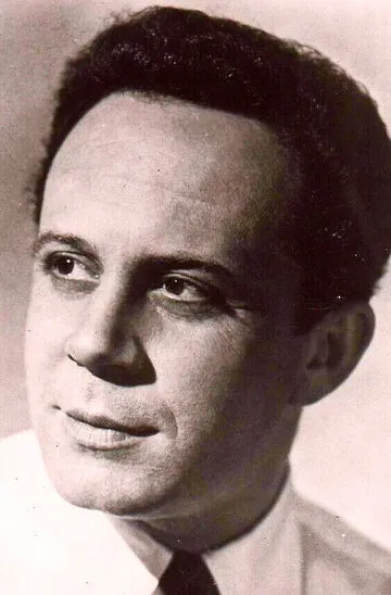 Фотография актёра Джордж Роуз