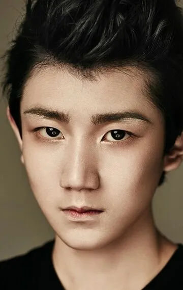 Фотография актёра Рой Ван