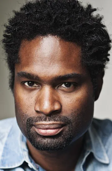 Фотография актёра Ако Митчелл