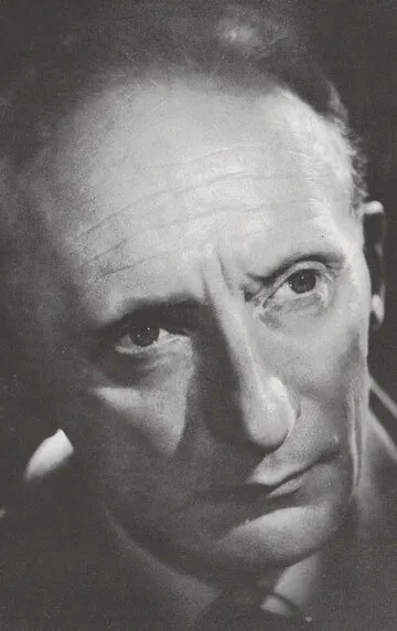 Фотография актёра Люсьен Рембур