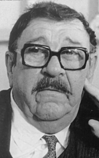 Фотография актёра Павле Вуисич