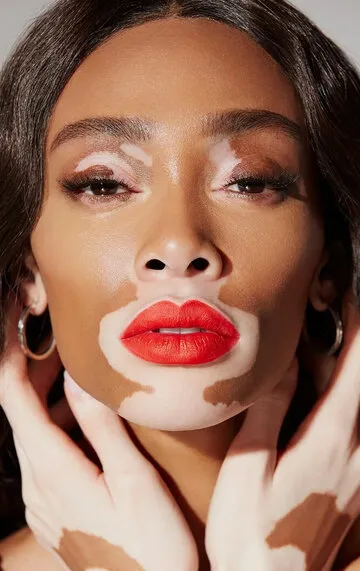 Фотография актёра Шантель Браун-Янг