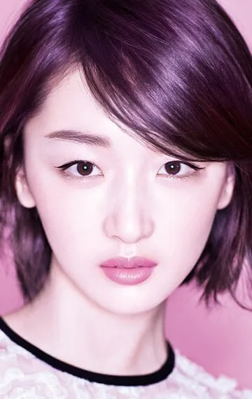 Фотография актёра Чжоу Дунъюй