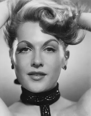 Фотография актёра Николь Море