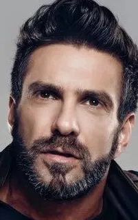 Фотография актёра Сантьяго Кааманьо