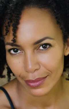 Фотография актёра Иса Дэвис