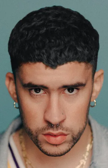 Фотография актёра Бэд Банни