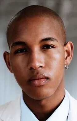 Фотография актёра Саду Бах