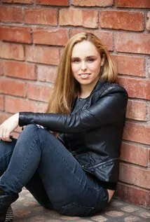 Фотография актёра Аликсандра Дав