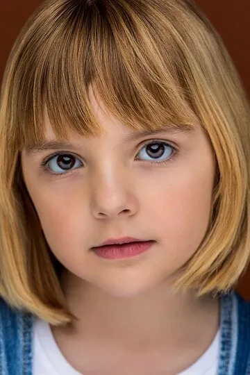 Фотография актёра Арабелла Оливия Кларк