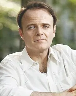 Фотография актёра Луис Мачин