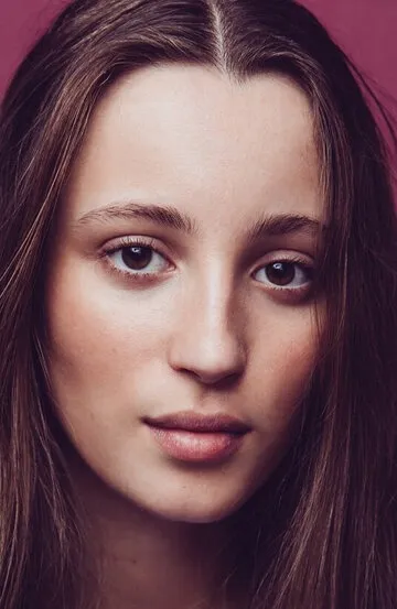 Фотография актёра Йосефине Хёйбьерг