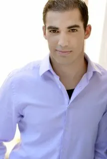 Фотография актёра Пол Альмейда