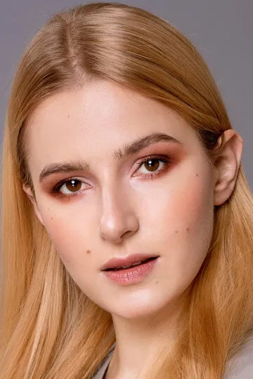 Фотография актёра Агота Дунаи