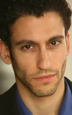 Фотография актёра Адам Чекман