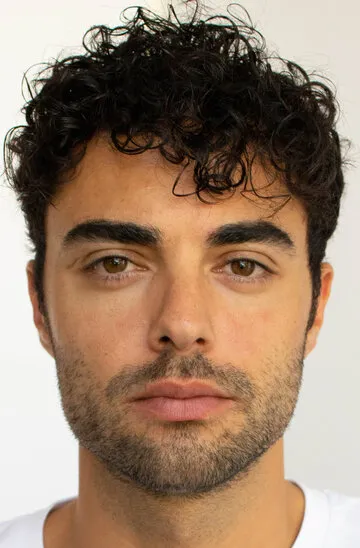 Фотография актёра Жюльен Марлон Самани