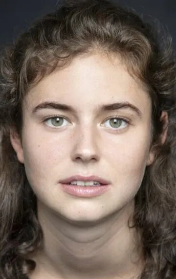 Фотография актёра Элисон Оливер