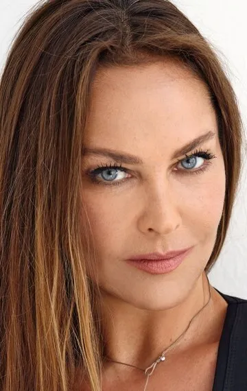 Фотография актёра Хюлья Авшар