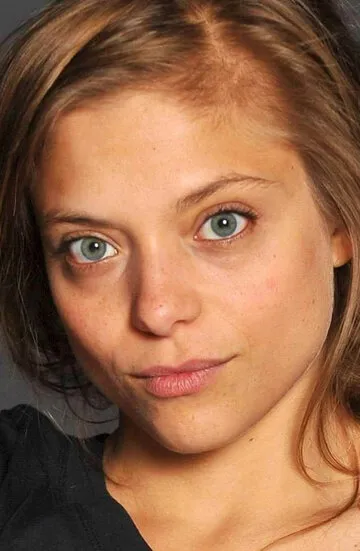 Фотография актёра Лиззи Брошере