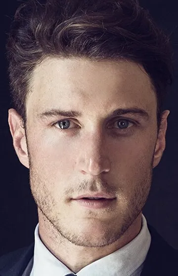 Фотография актёра Аарон Якубенко