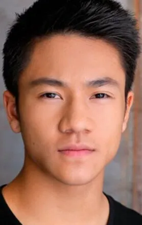 Фотография актёра Брэндон Су Ху