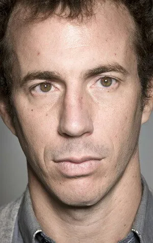 Фотография актёра Эстебан Бильярди