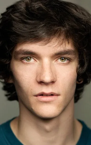 Фотография актёра Финн Уайтхед