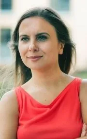 Фотография актёра Гонджагюль Сунар