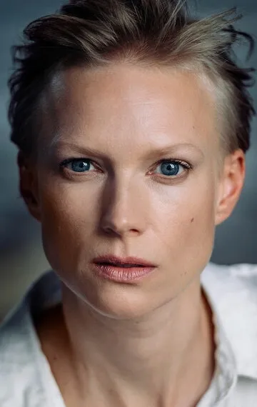 Фотография актёра Лизе Рисом Олсен