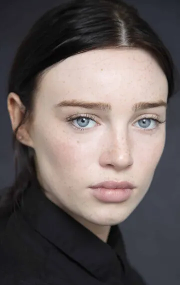 Фотография актёра Нив Маккормак