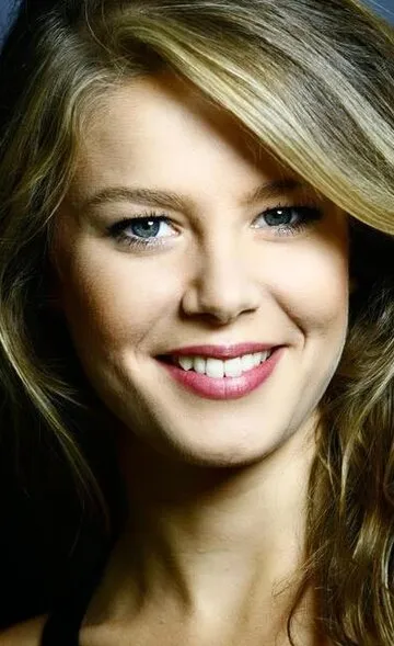 Фотография актёра Бурджу Бириджик