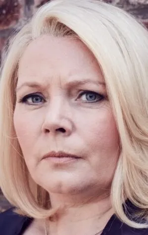 Фотография актёра Джоэнна Скэнлэн