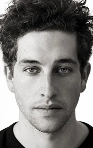 Фотография актёра Дилан Эдвардс