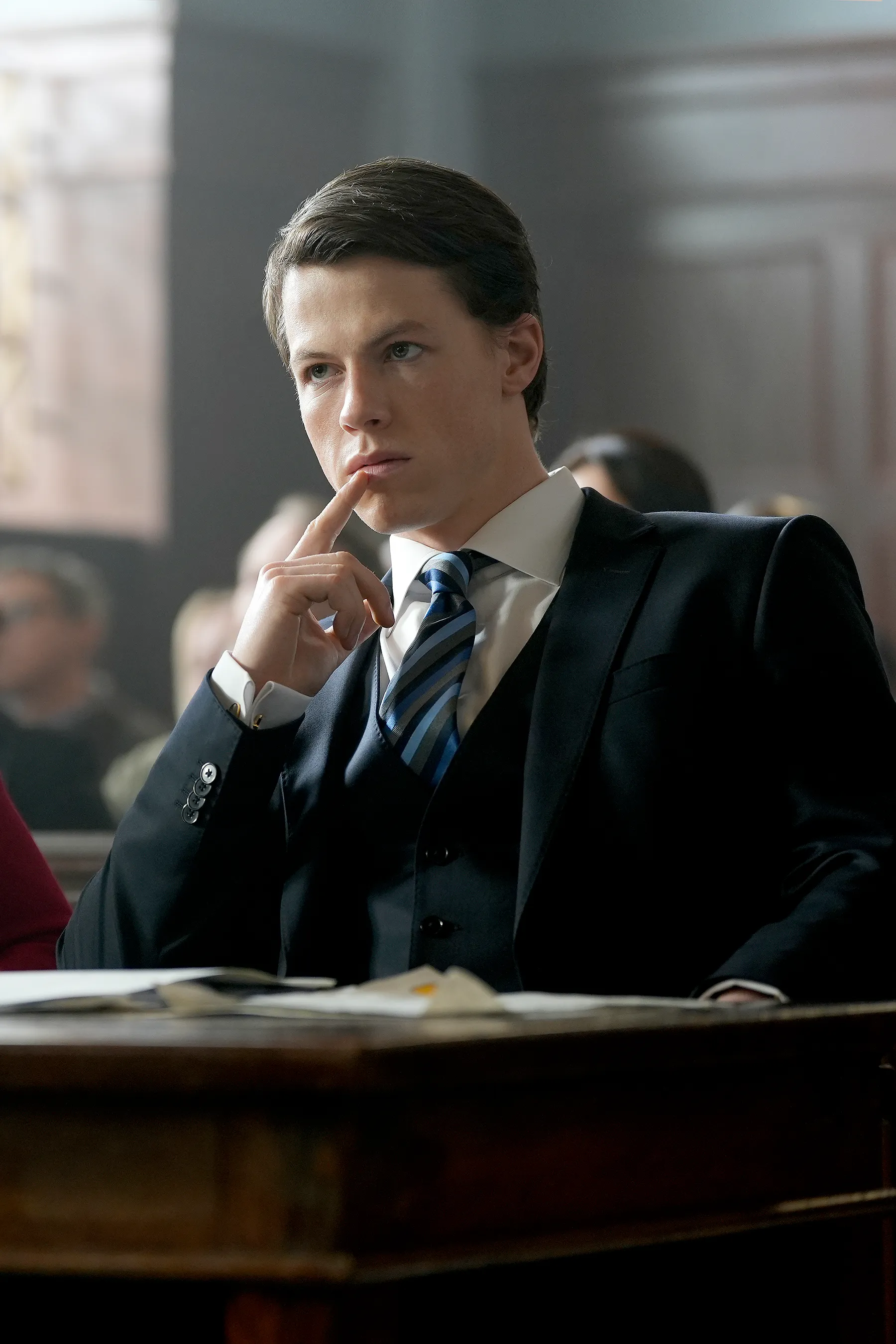 Сериал «Благодетель» доступен для просмотра. Ремейк знаменитого фильма 1997 года подает большие надежды